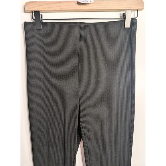 H&M Black Knit Flare Pants Sz M - Picture 2 of 4